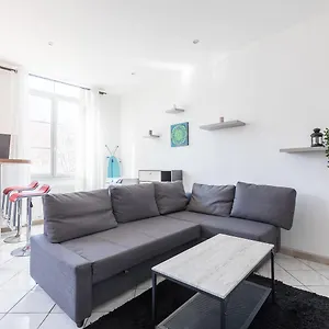 https://ideally-placed-to-visit-toulon-bright-flat-idealement.fr-provencehotel.com